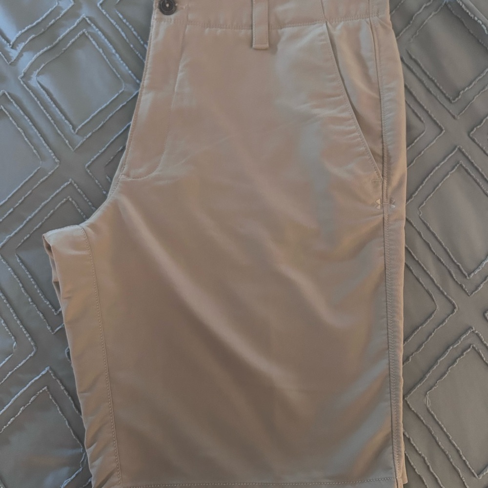 Under Armour Men's Tan Shorts
